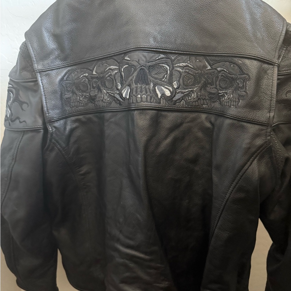 First Classics Black Leather Jacket With Skull De… - image 5